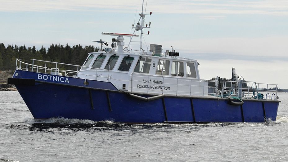 Inspektionsfartyget Botnica till sjöss.