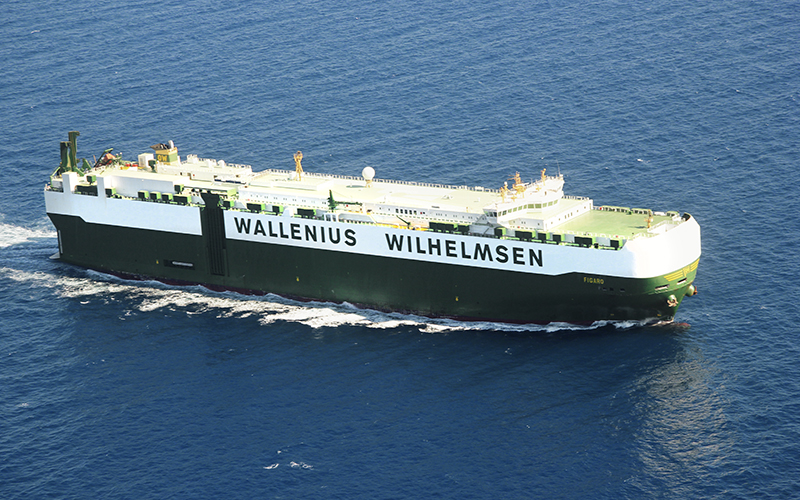 Ett RoRo fartyg från Wallenius Wilhelmsen ute till sjöss